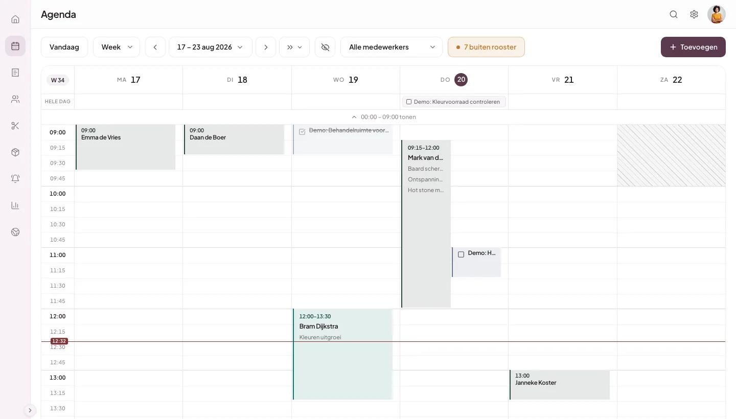 Salongeboekt-agenda met uitsluitend fictieve lokale afspraken voor de controle na het overstappen.